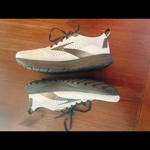 Brooks Running shoes women